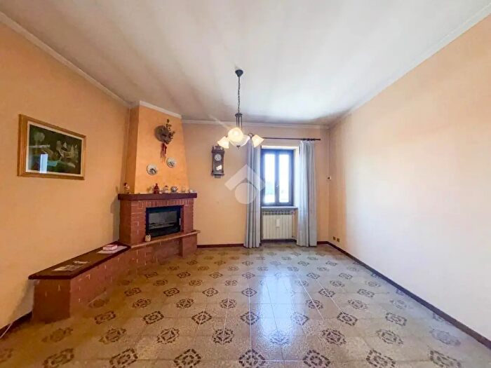 Appartamento quadrilocale in vendita in Via Piave, Calvagese Della Riviera