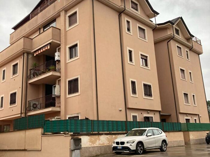 Appartamento trilocale in affitto in Via Iannacone, San Bartolomeo, Cassino