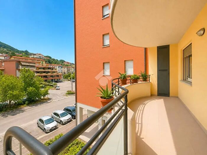 Appartamento trilocale in vendita in Via della Repubblica, Aulla