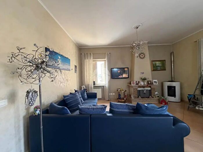 Appartamento trilocale in vendita in Via Teofilo Santi Filantropo, Napoli