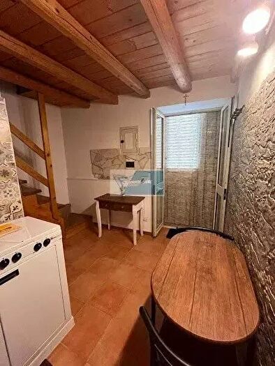 Appartamento trilocale in affitto in Noto