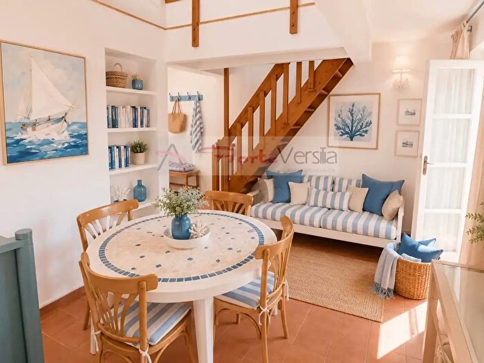 Casa con 6 locali in vendita in Forte Dei Marmi