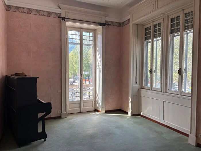 Casa con 5 locali in vendita in Viale Costituzione, Lecco