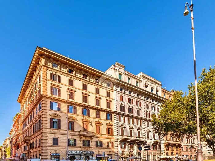 Appartamento monolocale in vendita in Piazza del Risorgimento, Roma