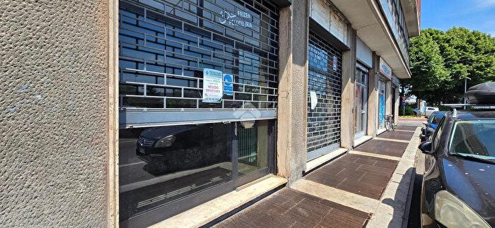 Appartamento monolocale in vendita in Viale Romagna, Cinisello Balsamo