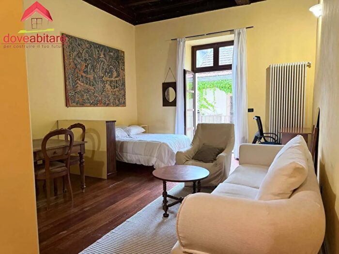 Appartamento bilocale in affitto in Piazza San Donato, Pinerolo