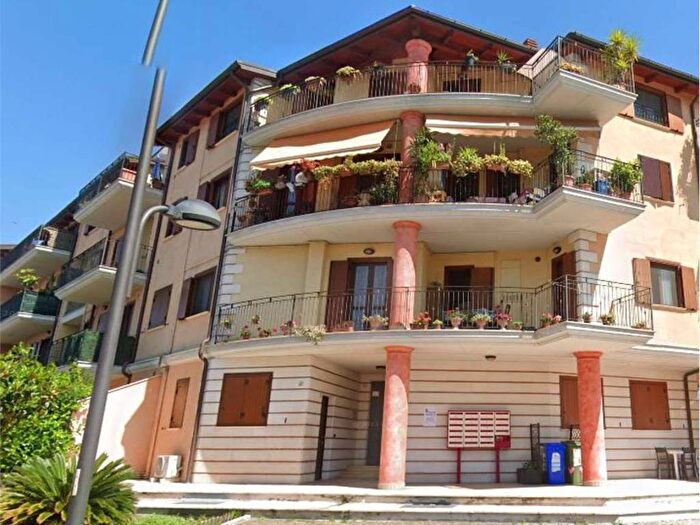 Appartamento bilocale in affitto in Tirino, Pescara