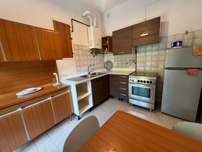Appartamento quadrilocale in affitto in Via del Timavo, Saffi, Bologna