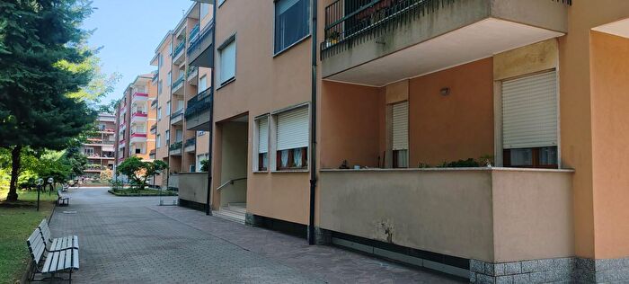 Appartamento quadrilocale in vendita in Via Achille Grandi, Vanzago