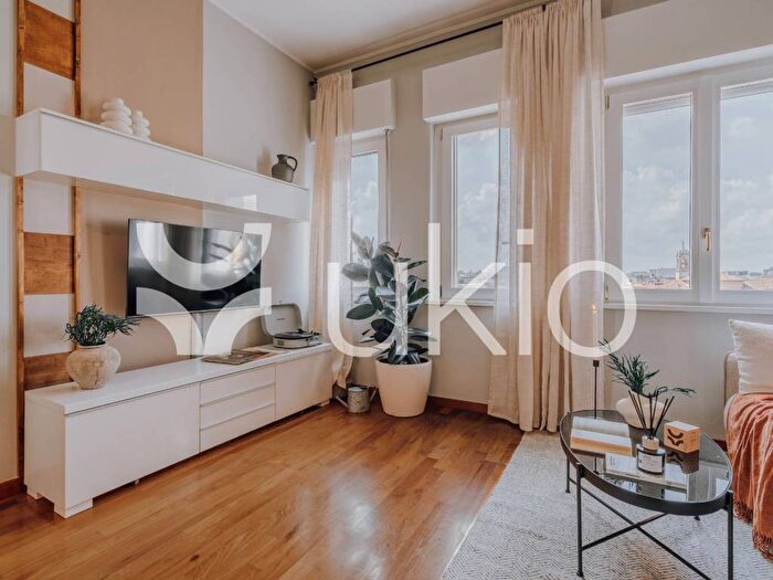 Appartamento trilocale in affitto in Quadrilatero della Moda, Milano