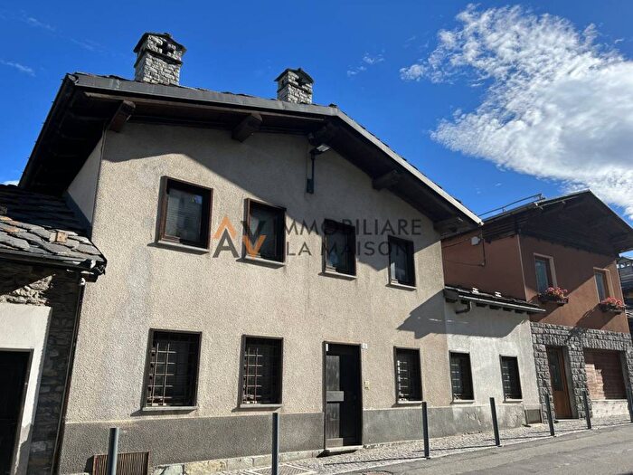 Appartamento bilocale in affitto in Rue Pasquier, Antagnod, Ayas