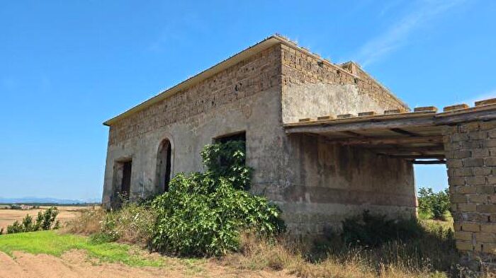 Casa quadrilocale in vendita in Strada Provinciale Lamone, Farnese