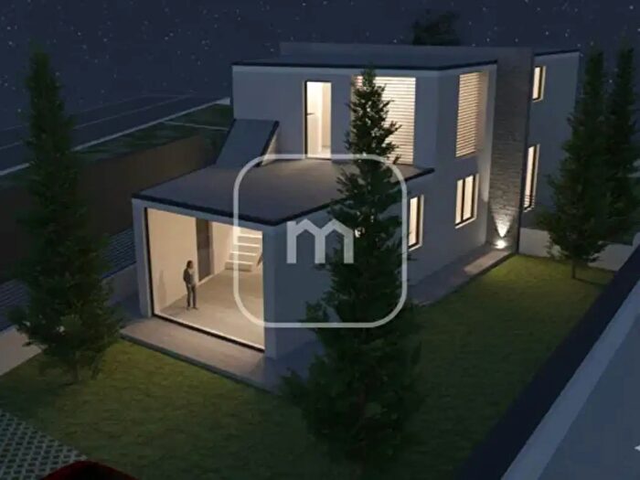 Casa quadrilocale in vendita in Via SantElpidio a Mare, Roma