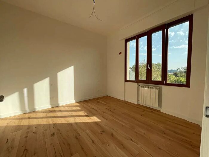 Appartamento trilocale in vendita in Firenze