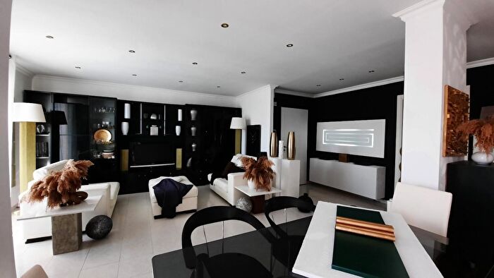 Appartamento quadrilocale in vendita in Doride, Taranto