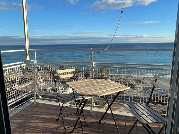 Appartamento trilocale in affitto in Via Nicolò Saccone, Centro, Finale Ligure