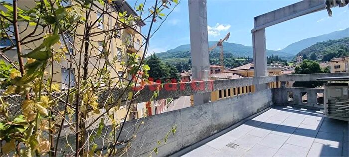 Appartamento con 6 locali in vendita in Rovereto Centro Storico, Rovereto