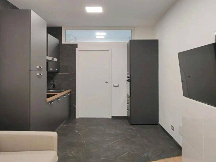 Appartamento monolocale in affitto in Via Camillo Ugoni, Bovisa, Milano