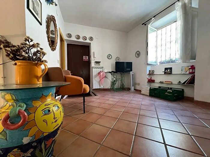 Appartamento quadrilocale in vendita in Corso Umberto Primo, Vietri Sul Mare