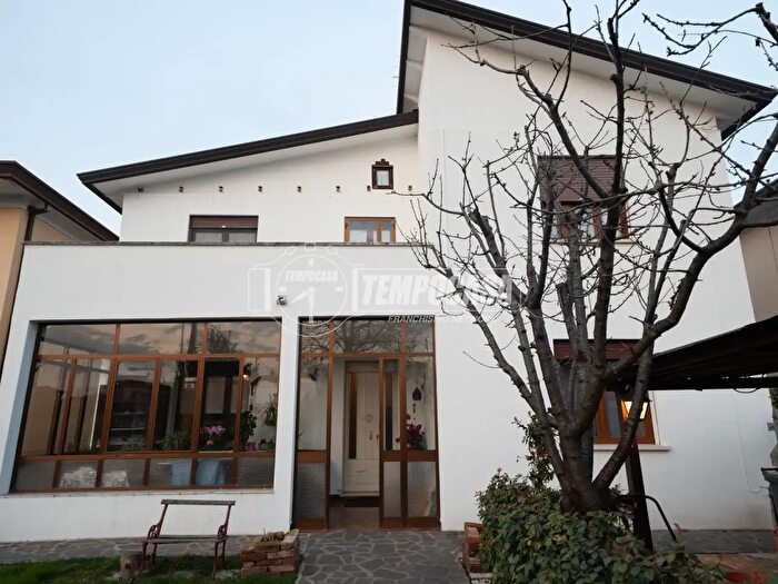 Casa quadrilocale in vendita in Saccolongo