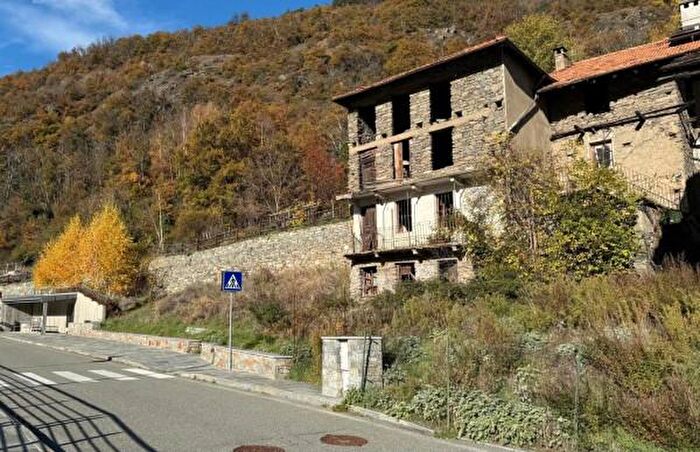 Casa con 5 locali in vendita in Frazione Rovine, Sarre