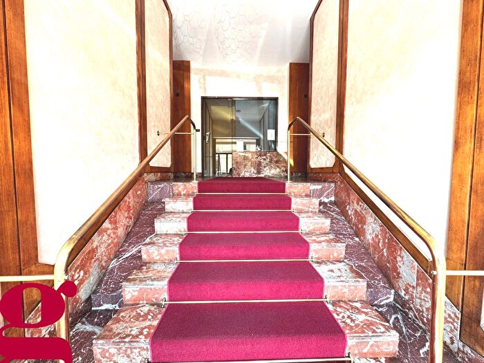 Appartamento quadrilocale in vendita in Via Monginevro, Torino