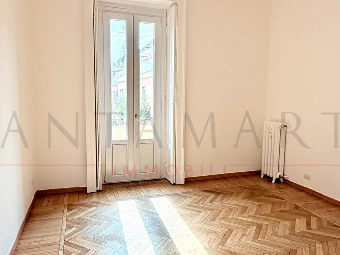 Appartamento bilocale in affitto in Via Giambattista Vico, San Vittore, Milano