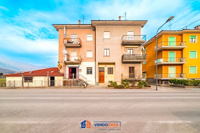 Appartamento quadrilocale in vendita in Via Cuneo, Dronero