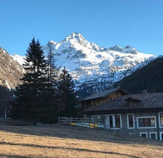 Casa con 6 locali in vendita in La Thuile