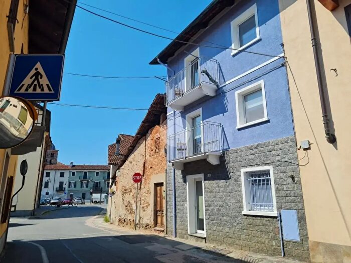 Casa trilocale in affitto in Via Trento, San Benigno Canavese