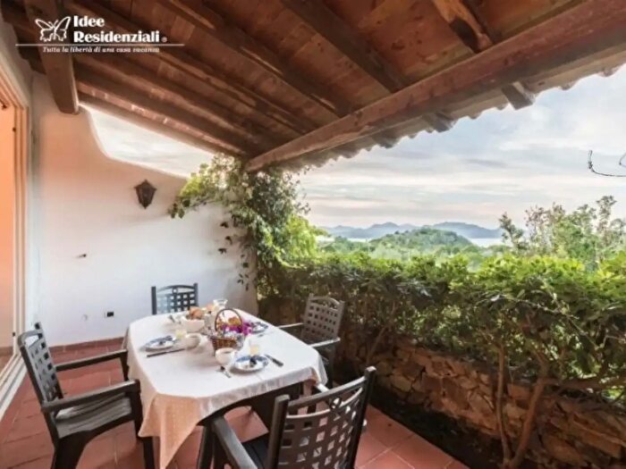Appartamento trilocale in vendita in Capo Ceraso, Olbia