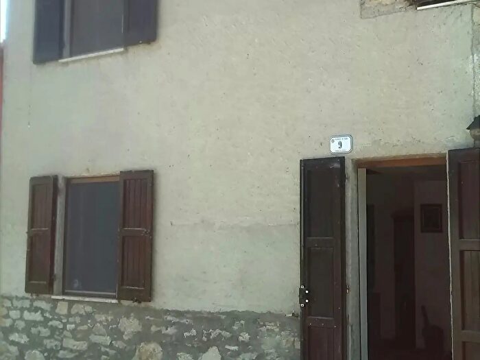 Appartamento trilocale in affitto in Fornovo Di Taro