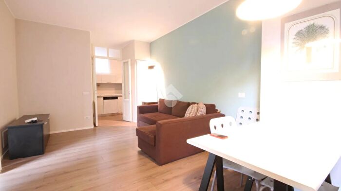 Appartamento bilocale in affitto in Via Castel Carnasino, Como