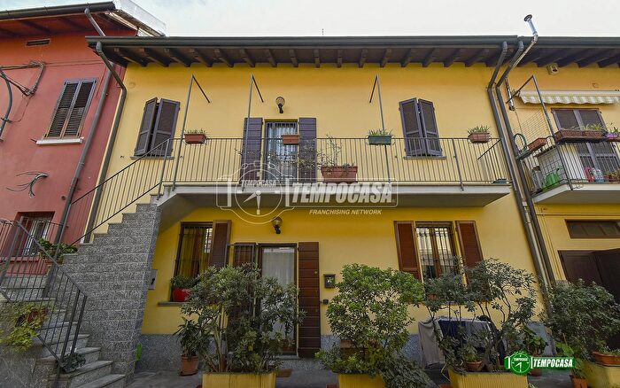 Casa quadrilocale in vendita in Via Giuseppe Verdi, Cologno Monzese