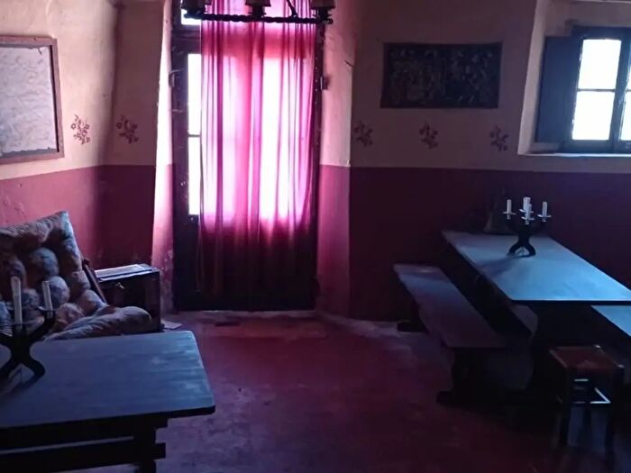 Casa con 8 locali in vendita in Ia di Castello, Coreglia Antelminelli