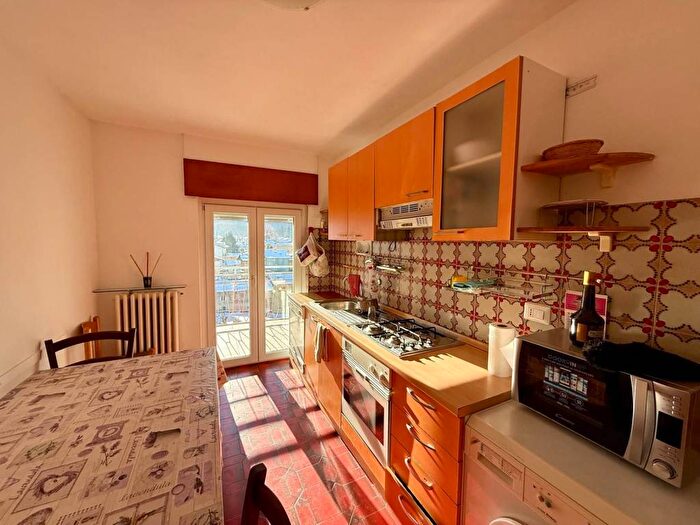 Appartamento trilocale in affitto in Vicolo Castello, Vernante