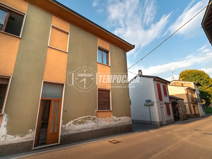 Casa in vendita in Via Giuseppe Mazzini, Bagnolo Cremasco