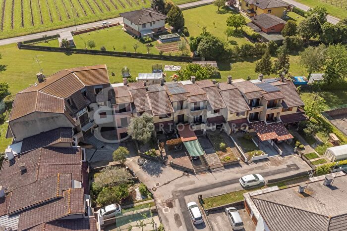 Casa quadrilocale in vendita in Via Carducci, Pramaggiore