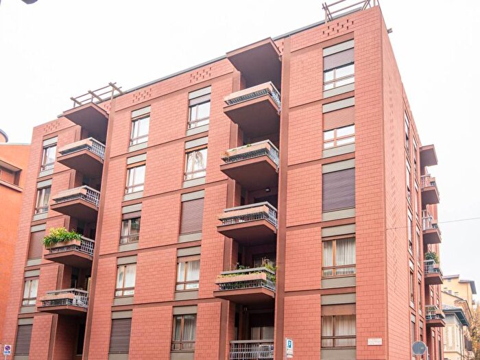 Appartamento trilocale in affitto in Via Alfonso Lamarmora, Crocetta, Torino