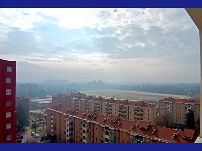 Appartamento trilocale in vendita in Via Ugo Ojetti, Milano