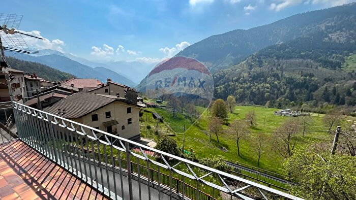 Appartamento trilocale in vendita in Lozio