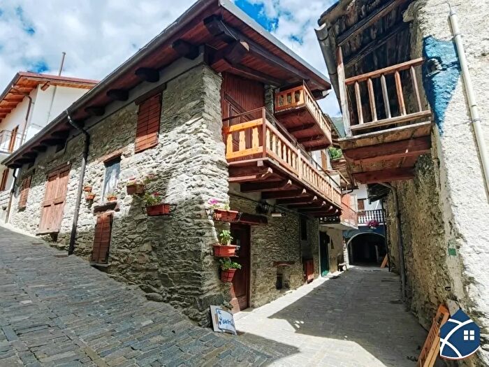 Casa con 5 locali in vendita in Usseaux Via Conte Brunetta, Usseaux