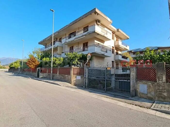 Appartamento trilocale in vendita in Via Dante Alighieri, Castel San Giorgio