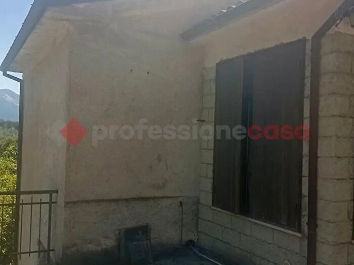 Casa quadrilocale in vendita in Viale Prosperi Antonio, Carsoli