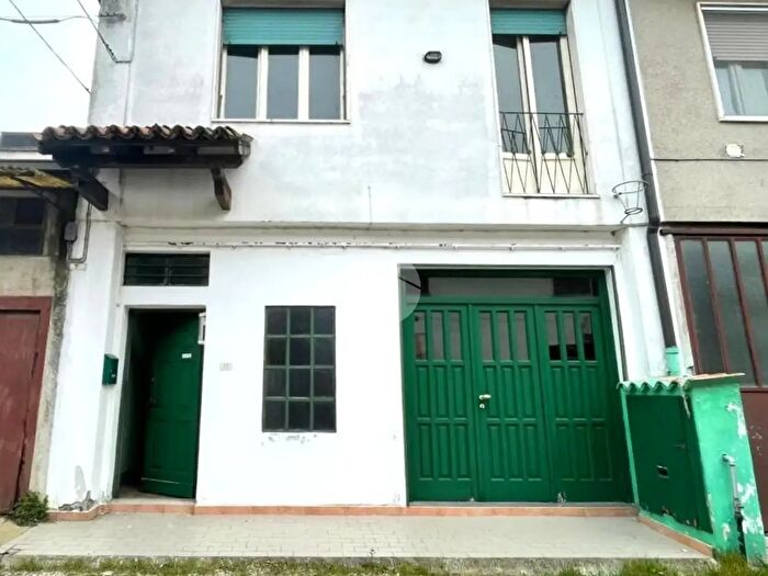 Casa bilocale in vendita in Via Dante, Boffalora Sopra Ticino