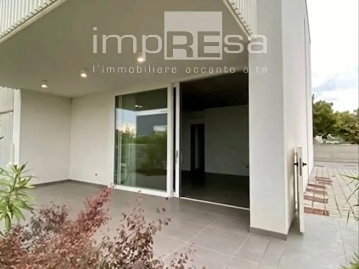 Appartamento quadrilocale in vendita in Via Equilio, Jesolo