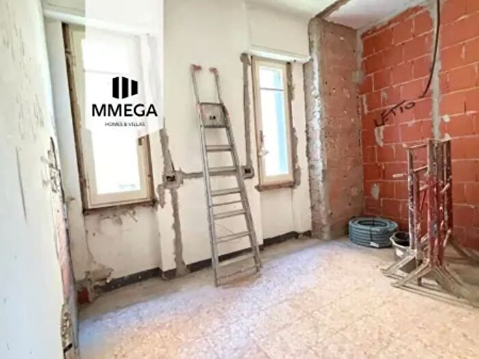 Appartamento trilocale in vendita in Viale Eleonora Duse, Firenze