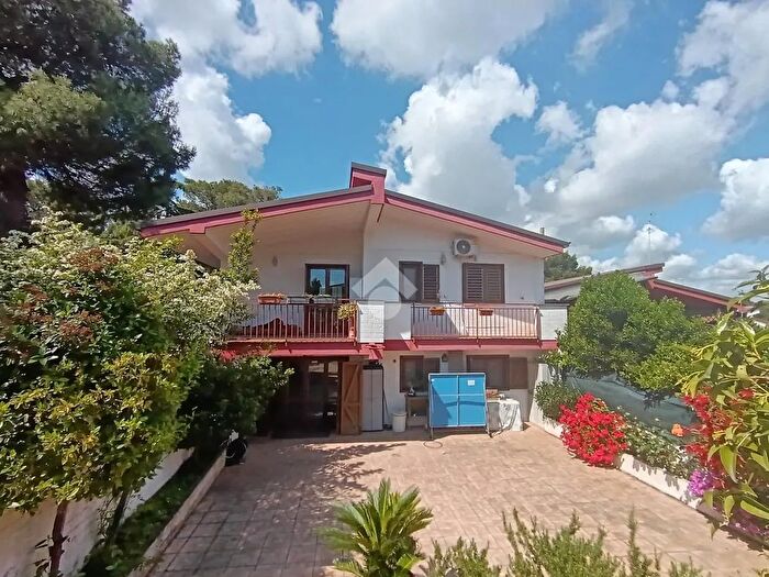 Casa quadrilocale in vendita in Zona Frà Diavolo, Cassano Delle Murge