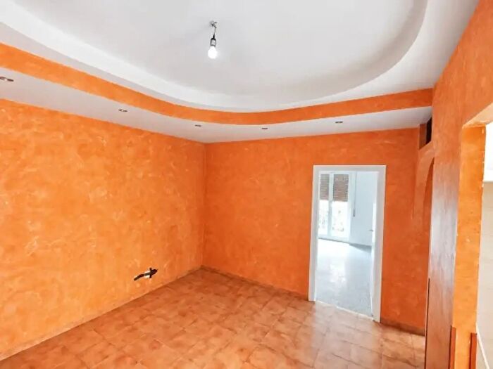 Appartamento trilocale in vendita in Via Dameta, Roma