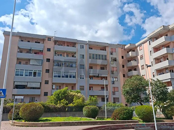 Appartamento con 5 locali in vendita in Via Crespellani, Cagliari